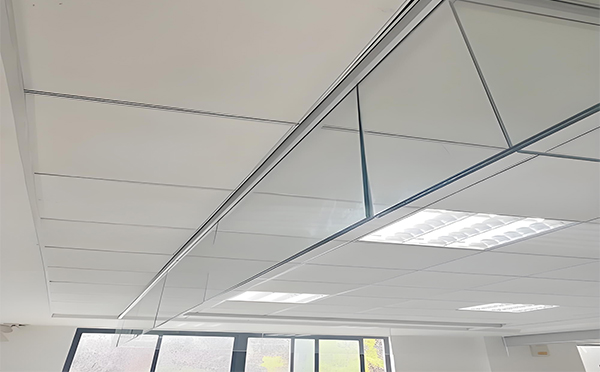 兴庆玻璃挡烟垂壁